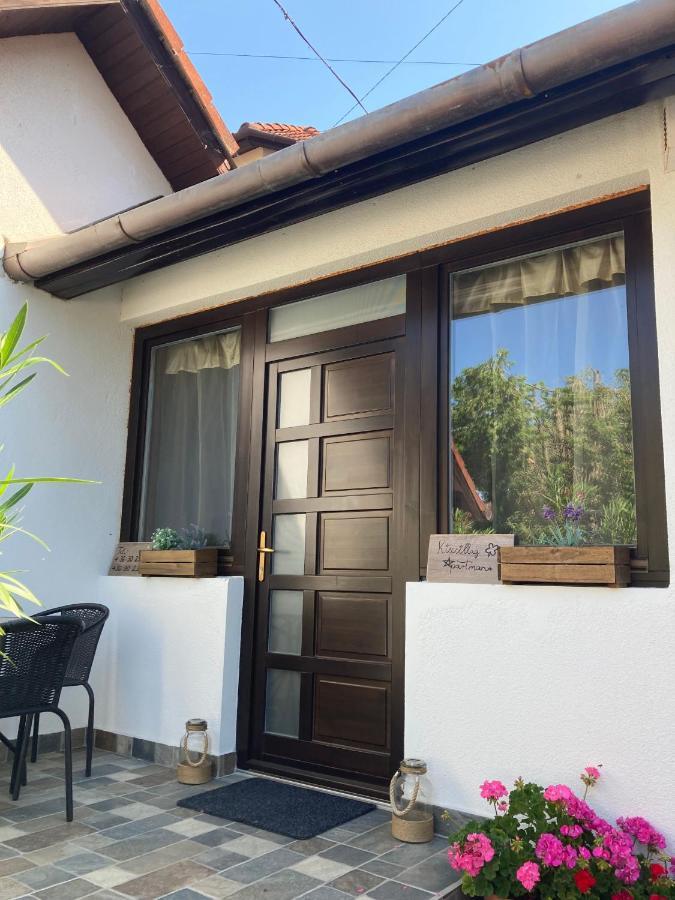 Kiscsillag Apartman Harkány Екстериор снимка