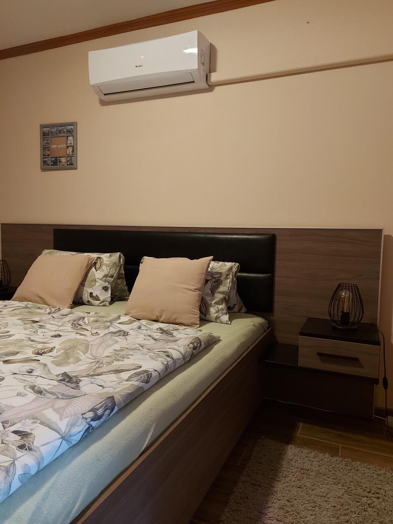 Kiscsillag Apartman Harkány Екстериор снимка
