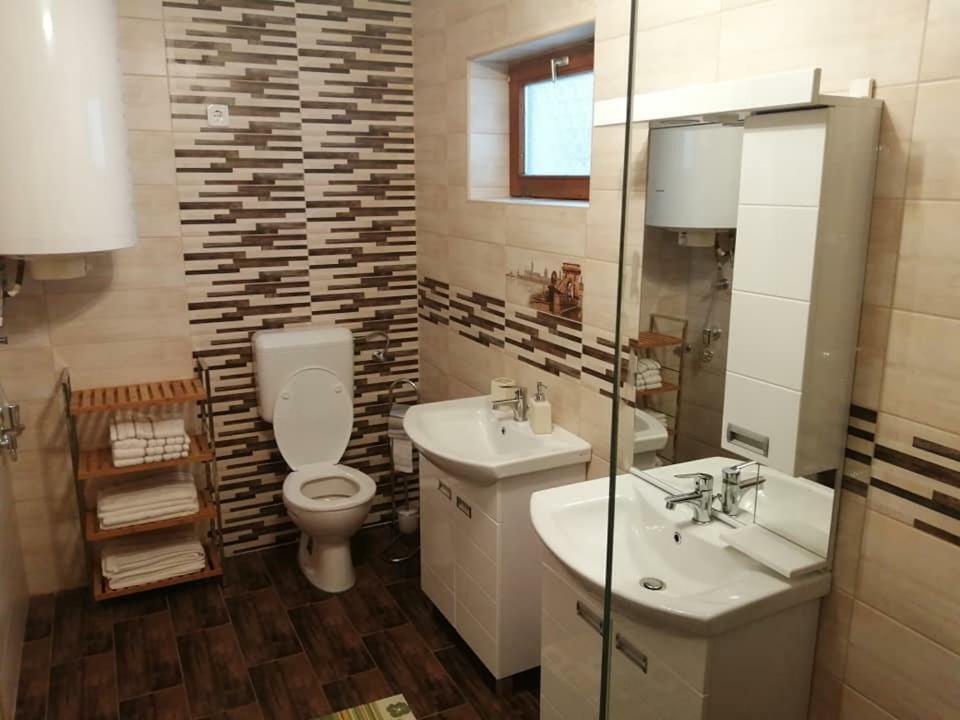 Kiscsillag Apartman Harkány Екстериор снимка