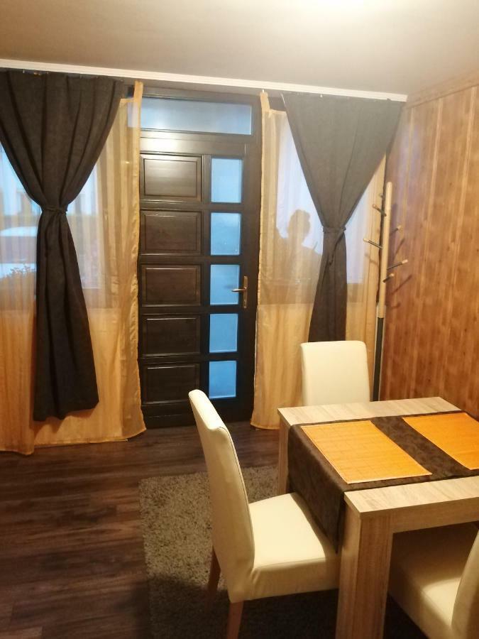 Kiscsillag Apartman Harkány Екстериор снимка